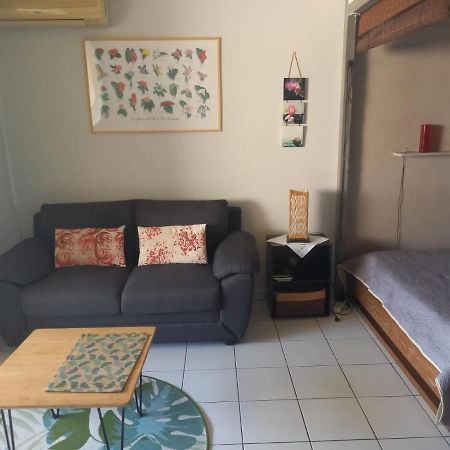 Charmant Studio Saint-Gilles-les Bains Bagian luar foto