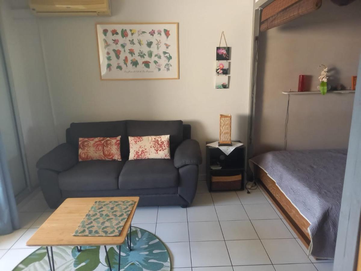 Charmant Studio Saint-Gilles-les Bains Bagian luar foto